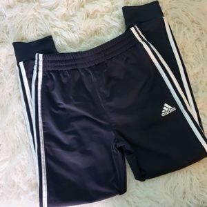 Boy's ADIDAS 3 stripe track joggers M 10-12
